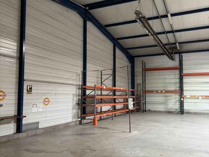 Entrepôt à vendre