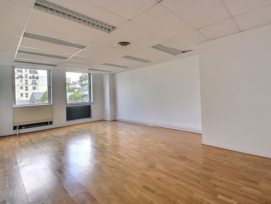 Vente bureaux 675 m² non divisibles