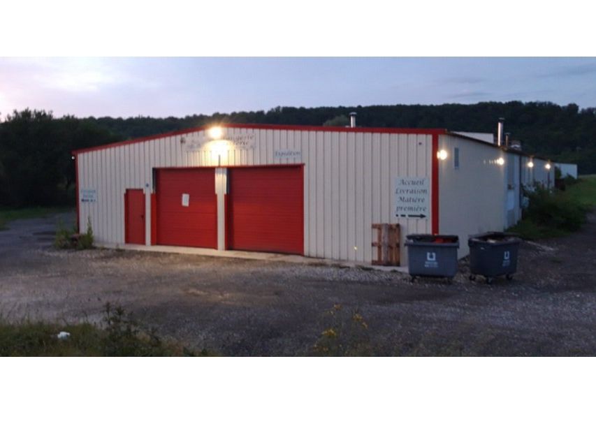 Location local d''activites 650 m² non divisibles