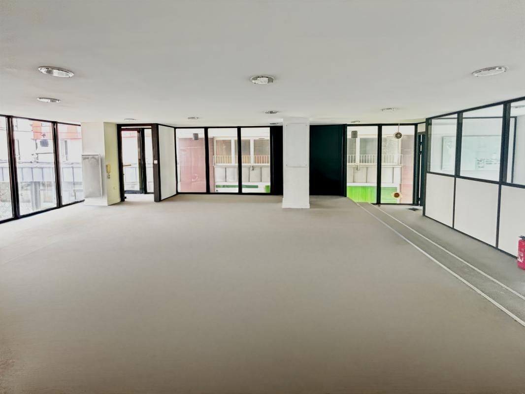 Vente bureaux 140 m² non divisibles