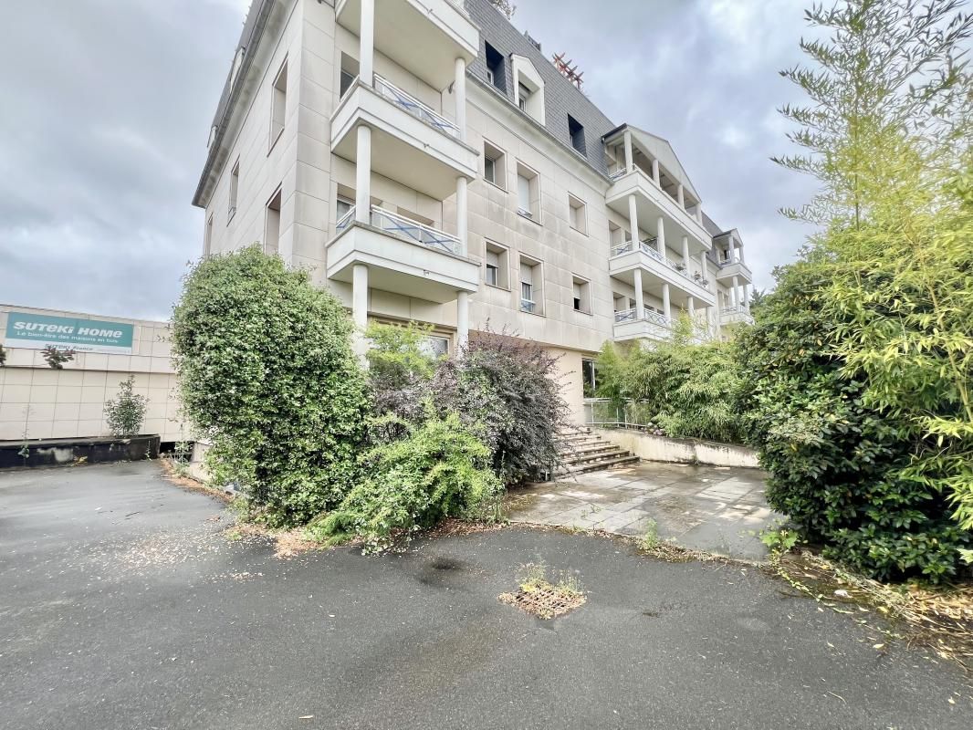 Location bureaux 322 m² non divisibles