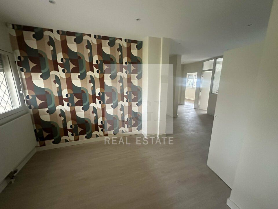 À LOUER – BUREAUX CLIMATISÉS DE 265 m² SUR 2 NIVEAUX – LYON 6ᵉ