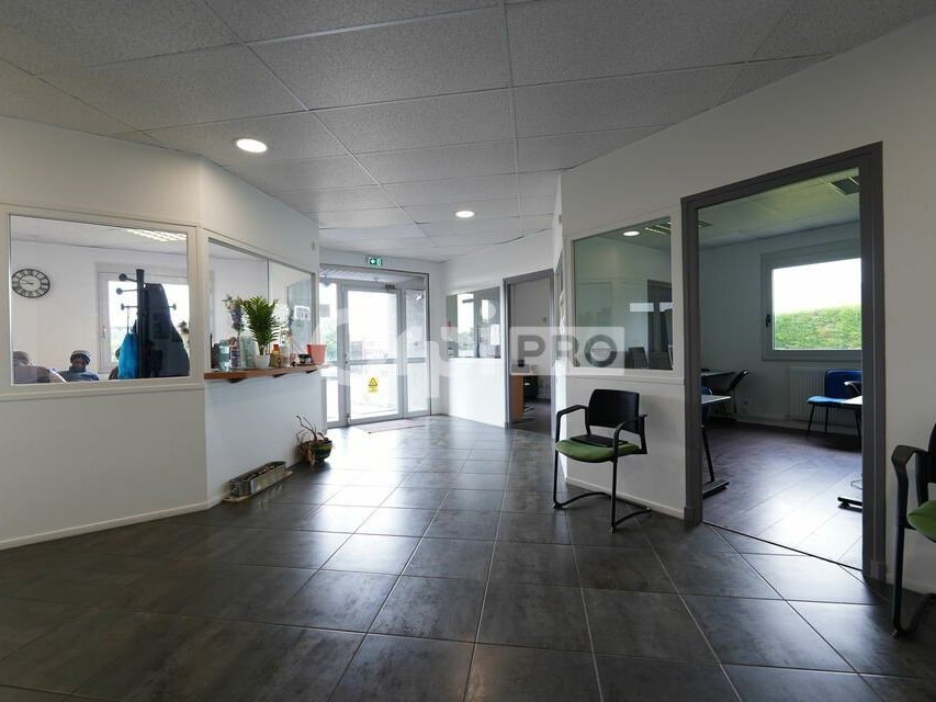Location bureaux 250 m² non divisibles