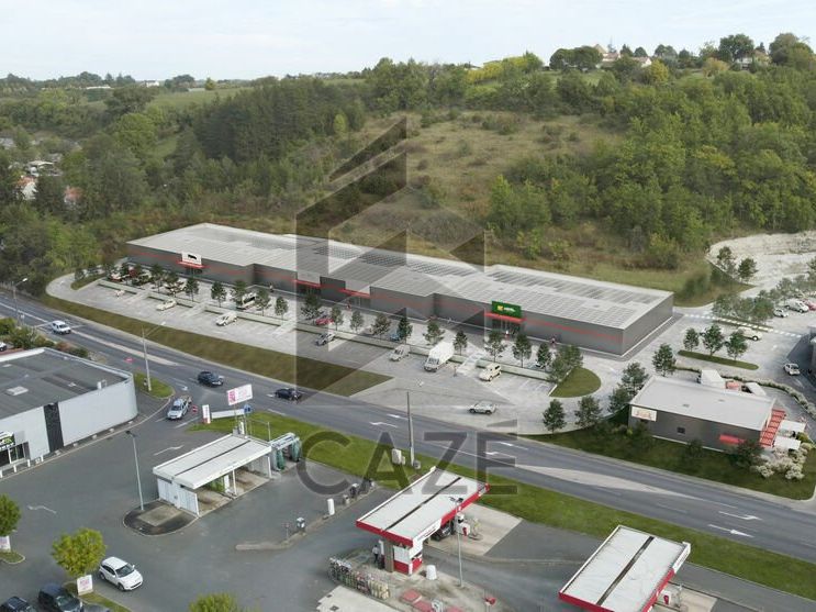 Location local commercial 3000 m² divisibles à partir de 300 m²