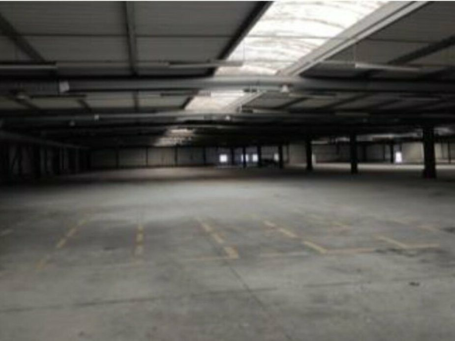Location local d''activites 10000 m² non divisibles