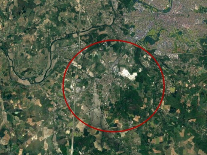 Location local d''activites 807 m² non divisibles