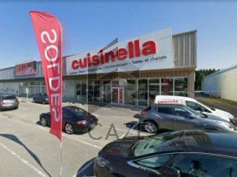 Location local commercial 1714 m² divisibles à partir de 475 m²