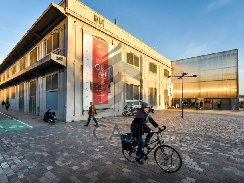 Location bureaux 118 m² non divisibles