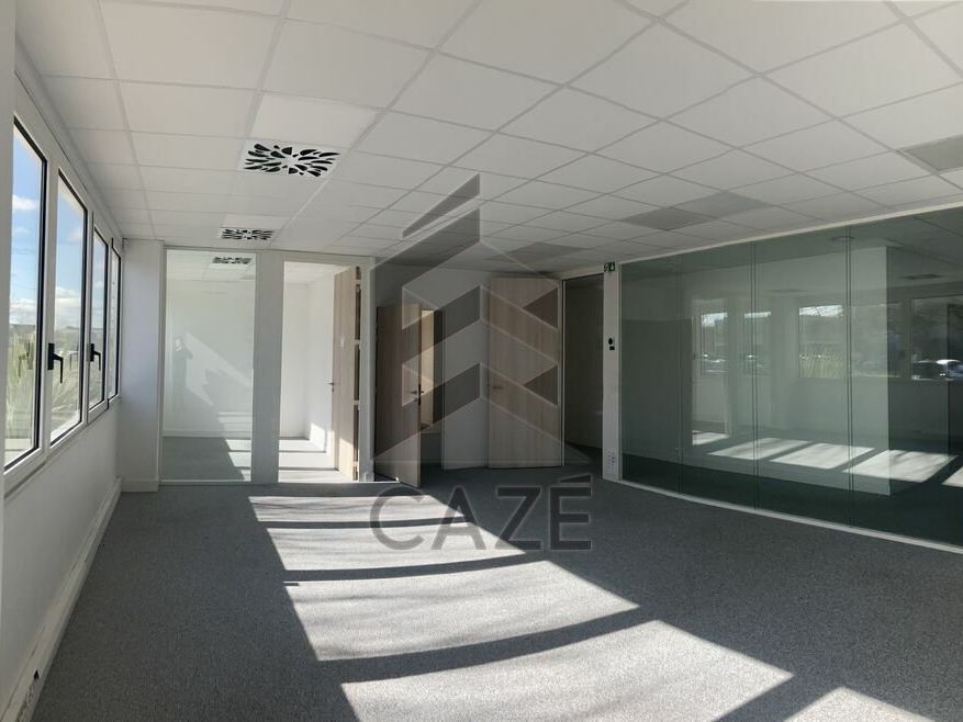 Location bureaux 1138 m² divisibles à partir de 285 m²
