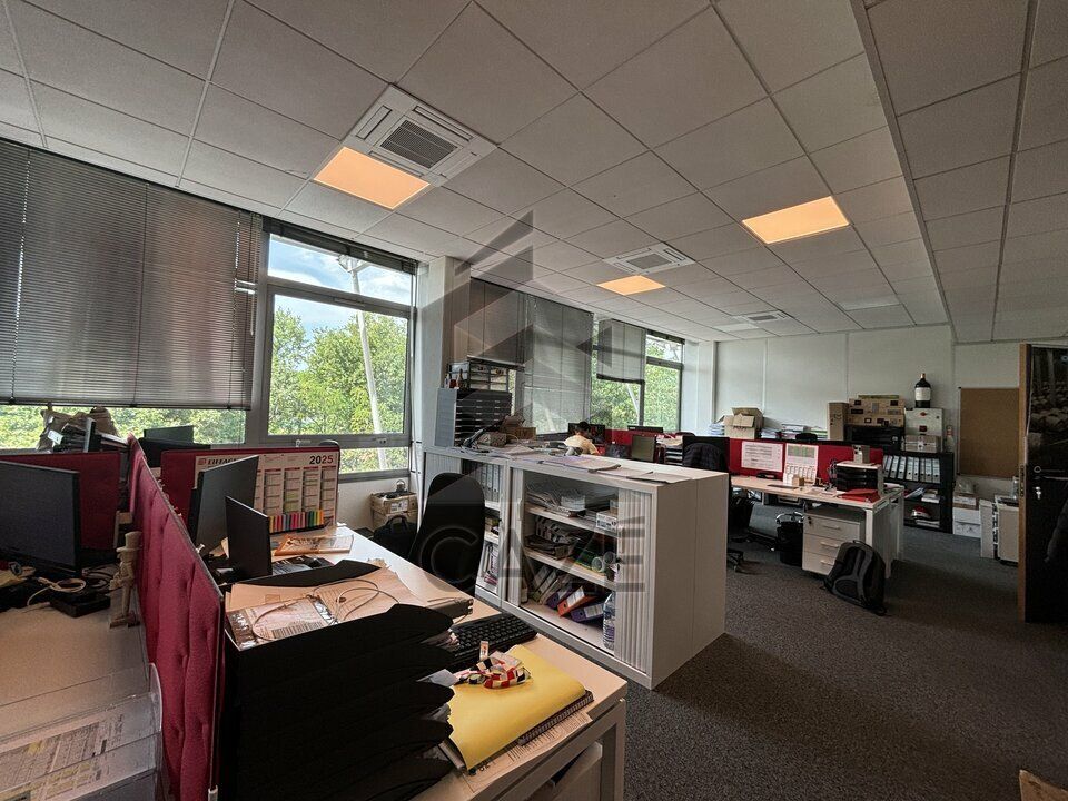 BUREAUX A LOUER PESSAC