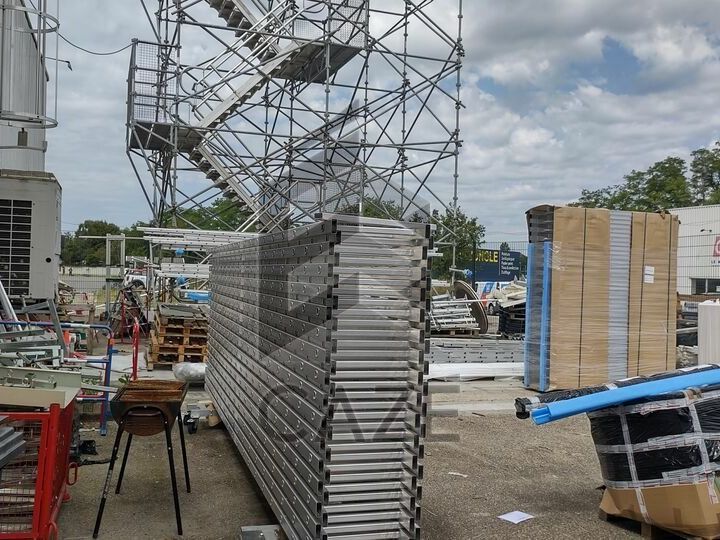 A LOUER LOCAL D'ACTIVITES - PROXIMITE ROCADE 