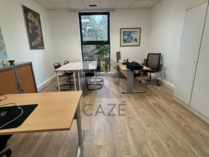 Location bureaux 105 m² non divisibles