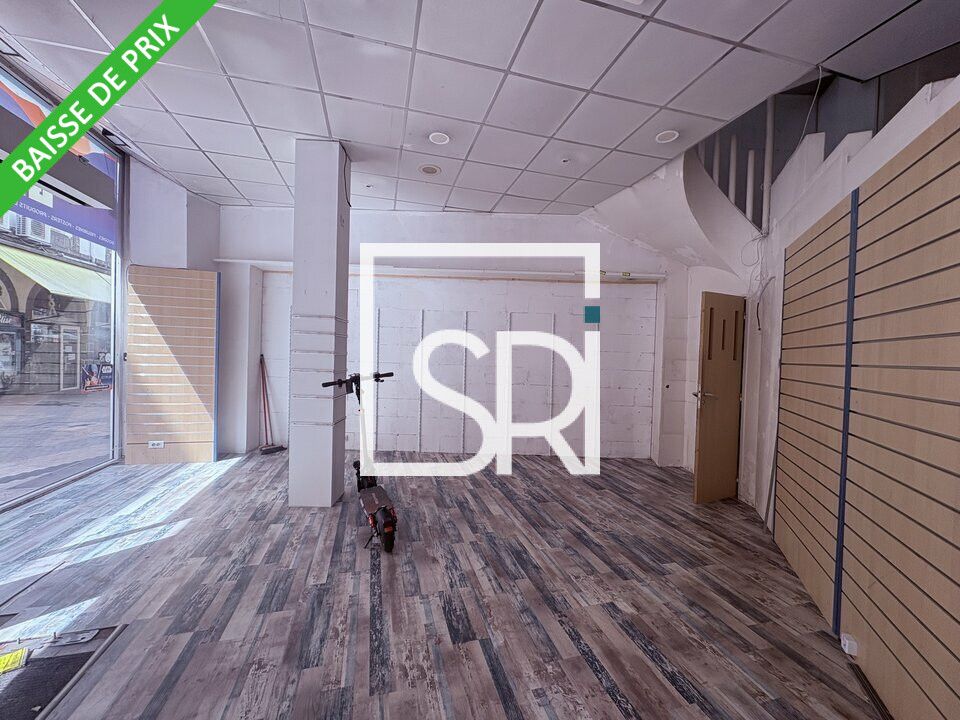 Vente local commercial 200 m² non divisibles