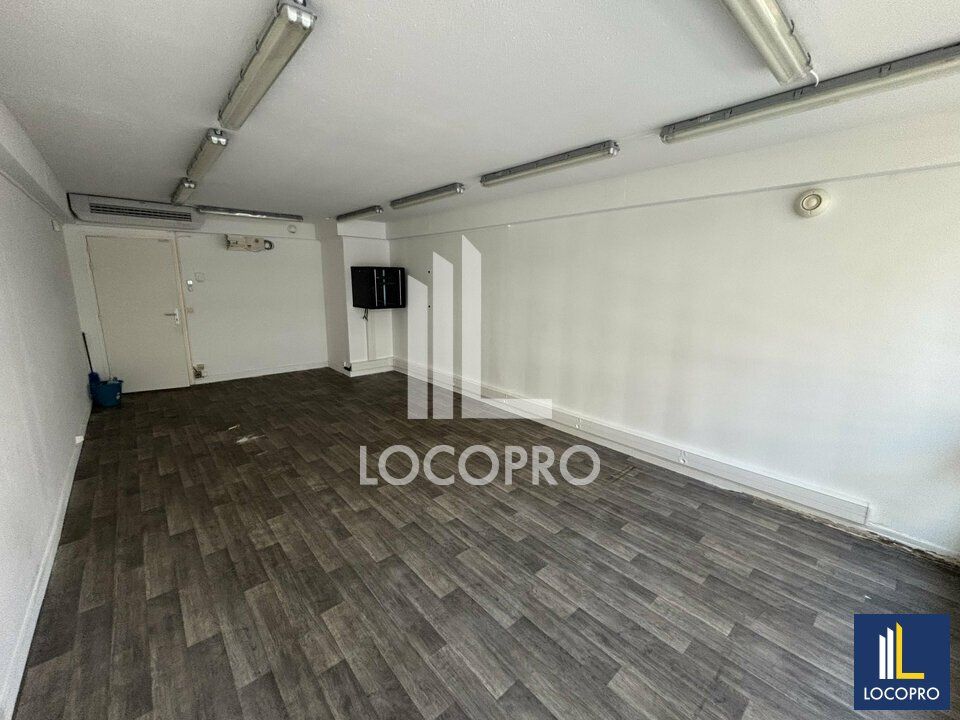 A LOUER - BUREAU - 60 M2 DIVISIBLES - NICE CENTRE