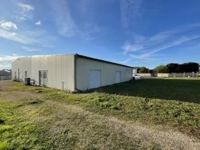 Vente entrepôts 632 m² non divisibles