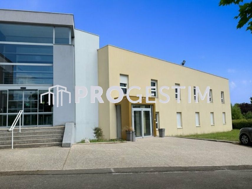 Location bureaux 228 m² non divisibles