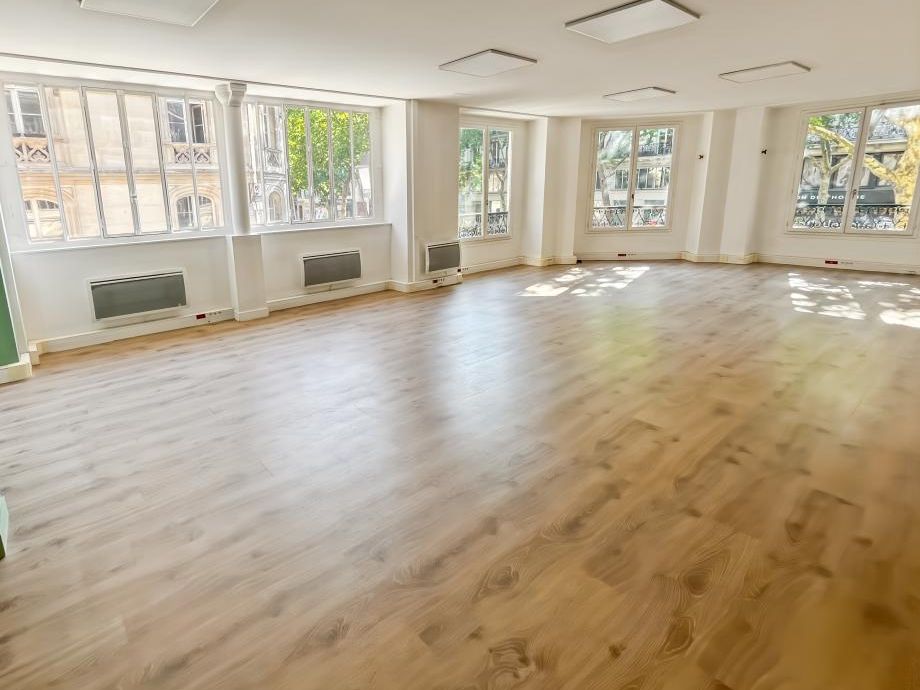 Location bureaux 227 m² non divisibles