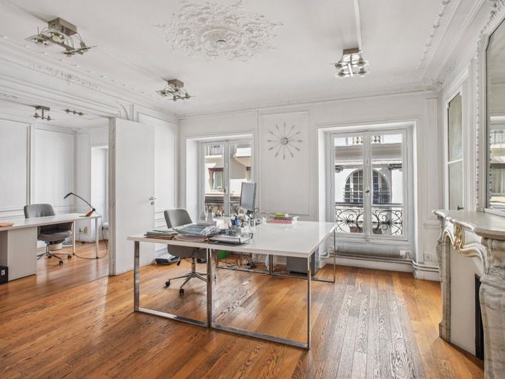 Location bureaux 98 m² à Paris