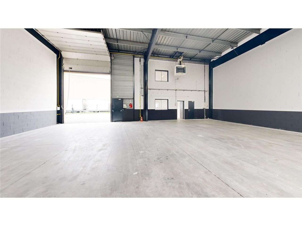 647 m² pour ce local en location à Bezons