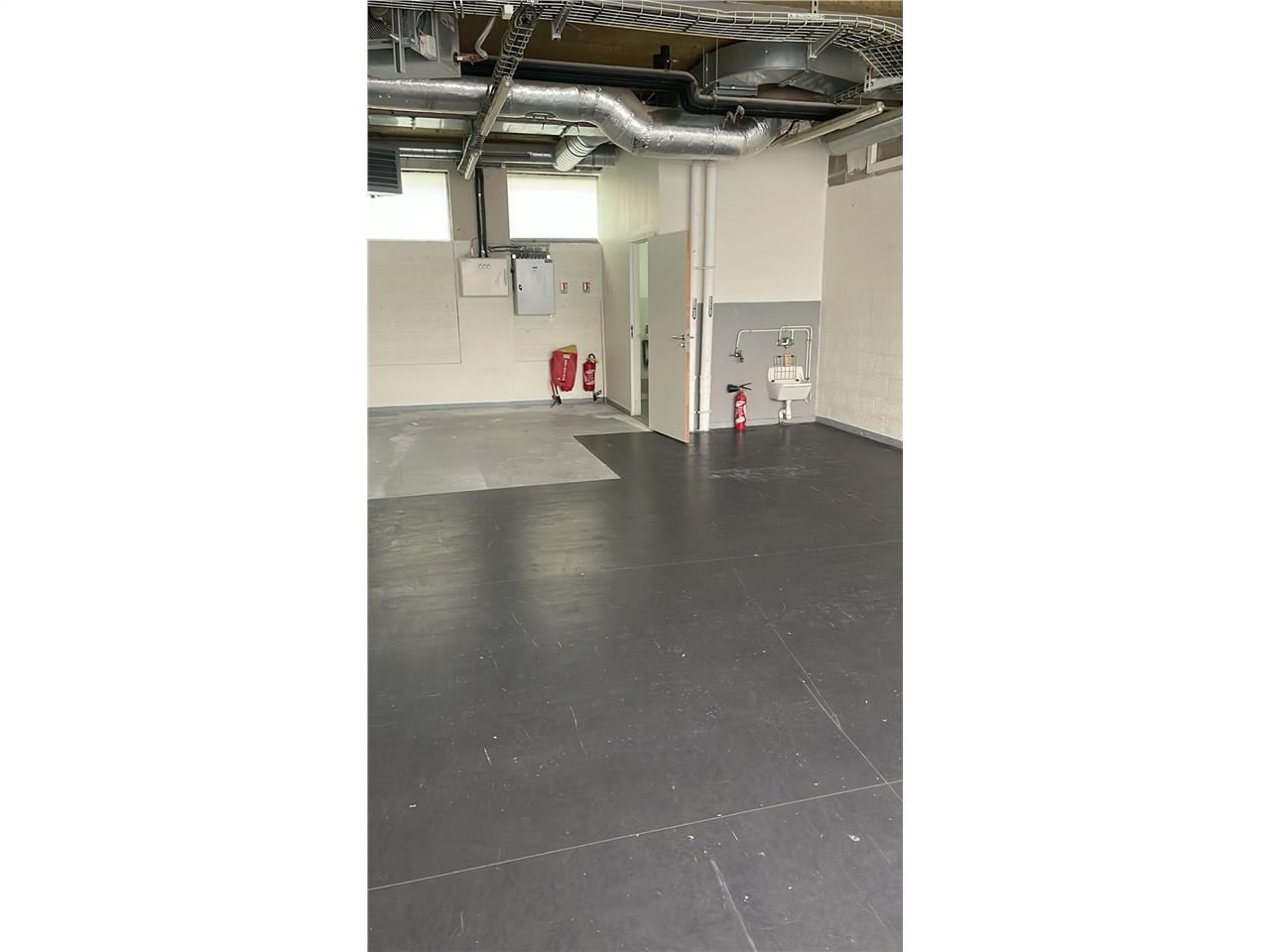 59 m² pour ce local en location à Nanterre