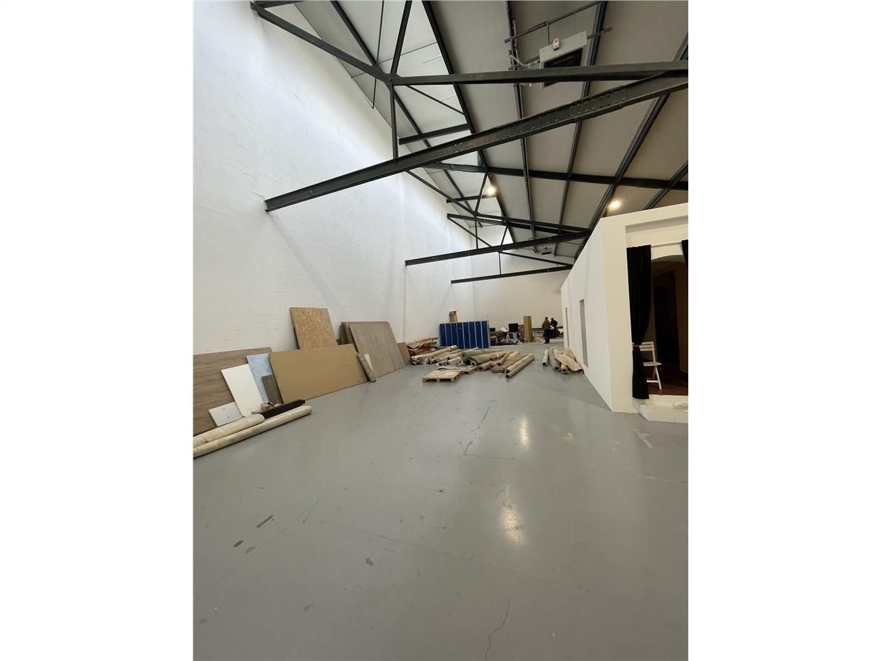 714 m² pour ce local en location à Saint-denis