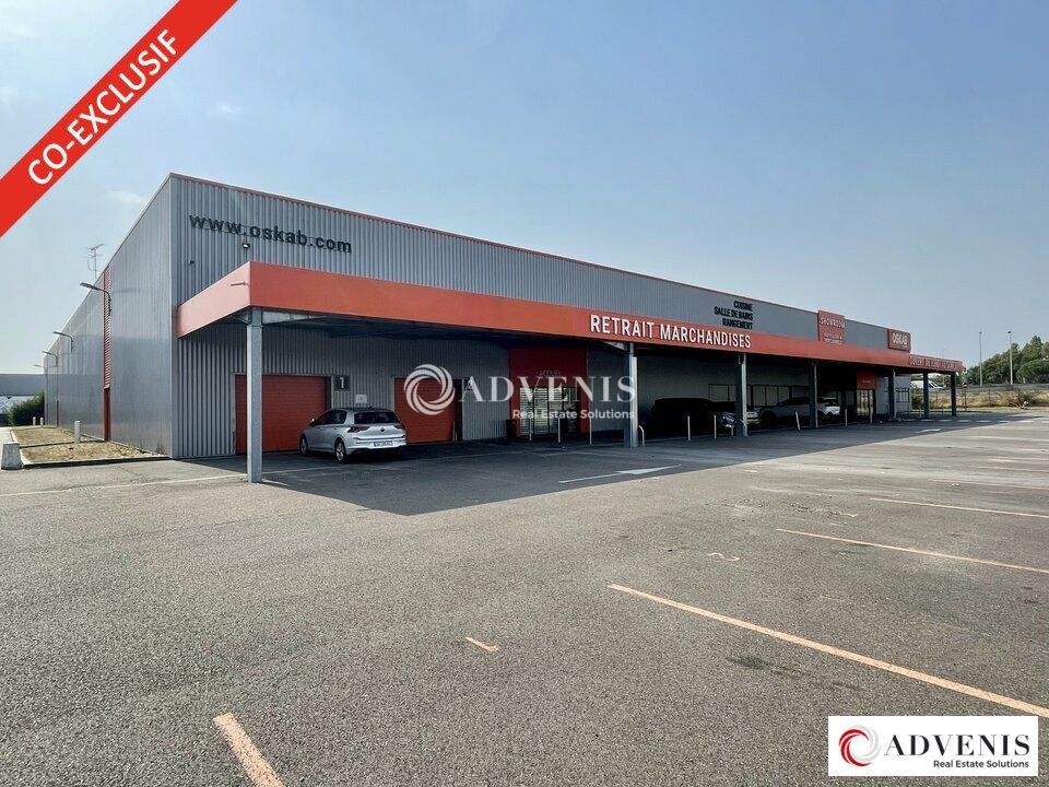 EXCLUSIVITE / A LOUER - BATIMENT D'ACTIVITE DE 5 110 M² - EXCELLENTE VISIBILITE COMMERCIALE