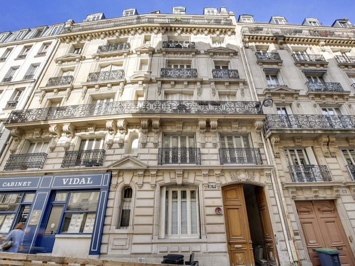 Location bureaux 93 m² à Paris