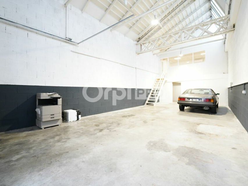 LOCAL D'ACTIVITE A LOUER - VÉNISSIEUX