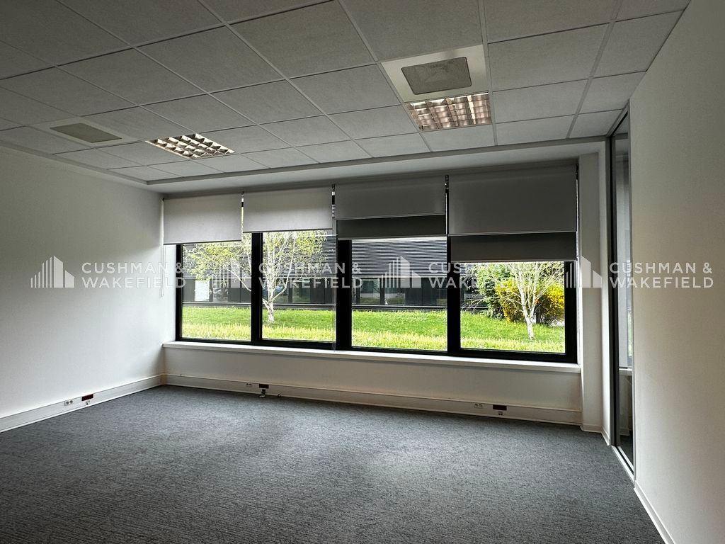 Location bureaux 384 m² non divisibles