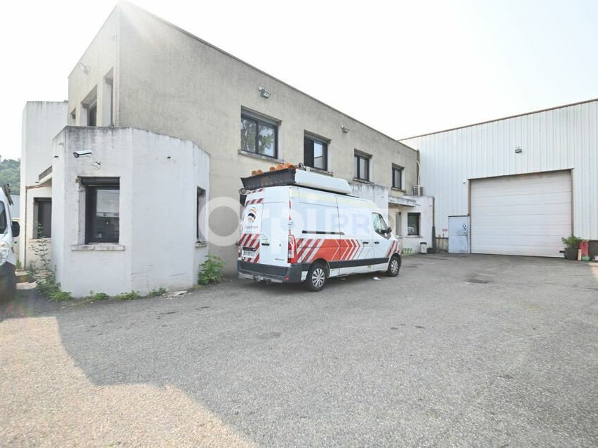Vente local d''activites 557 m² non divisibles