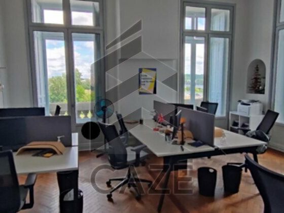Location bureaux 95 m² non divisibles