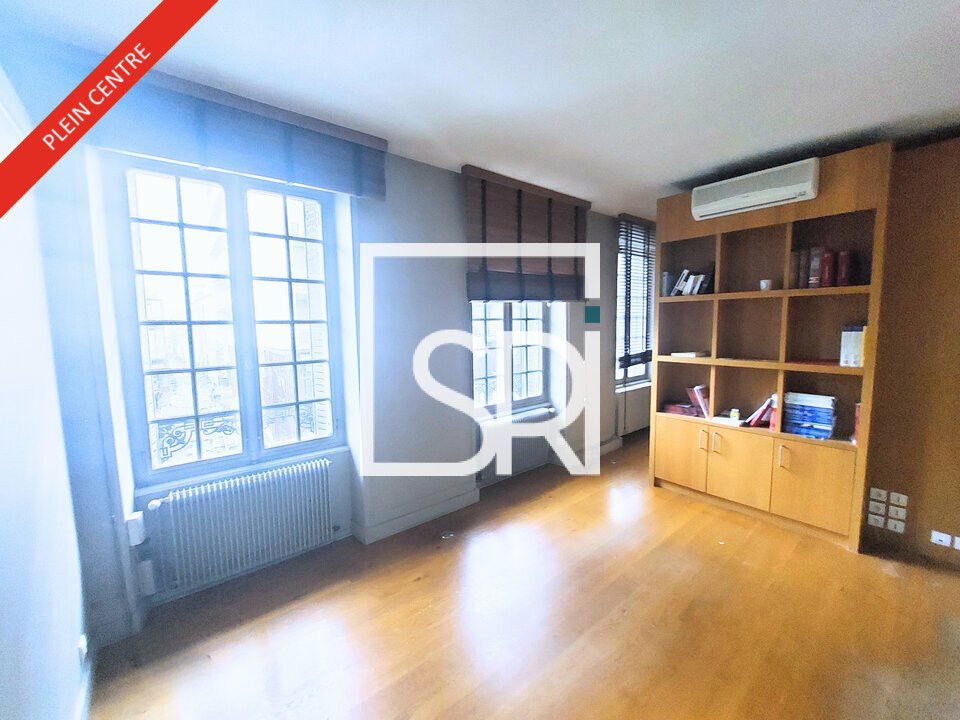 EMPLACEMENT n°1 - VENTE BUREAUX - HYPER CENTRE - QUARTIER JAUDE - 63000 CLERMONT-FERRAND