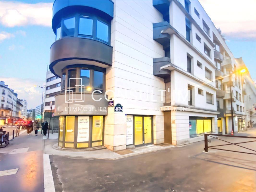 Location local commercial 160 m² non divisibles