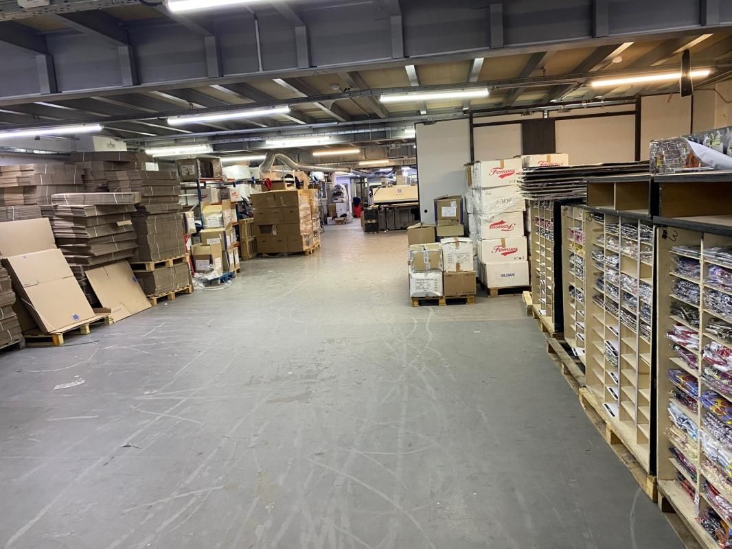 Location entrepôts 485 m² non divisibles