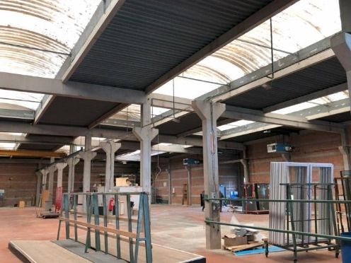 Vente entrepôts 4358 m² non divisibles