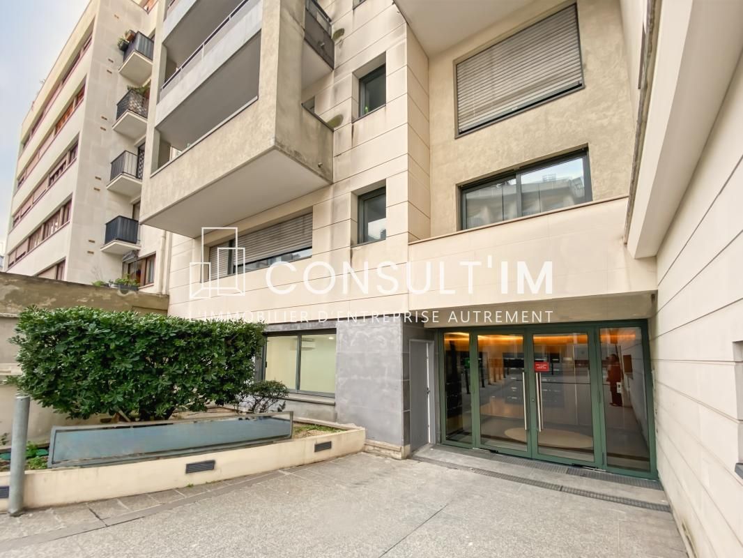 Location bureaux 78 m² non divisibles