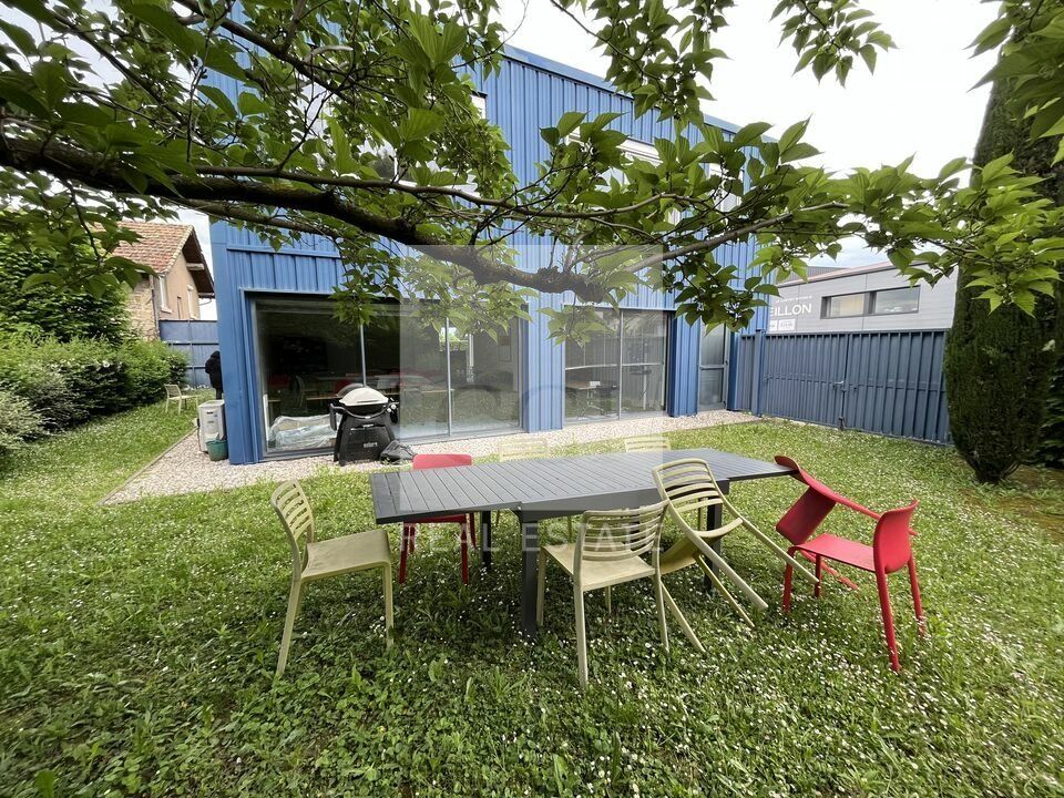 Location bureaux 184.5 m² non divisibles