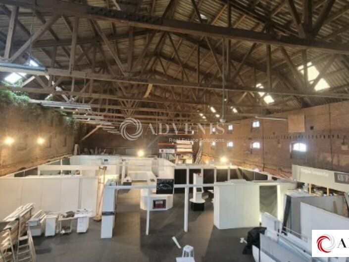 Location entrepot 1000 m² non divisibles