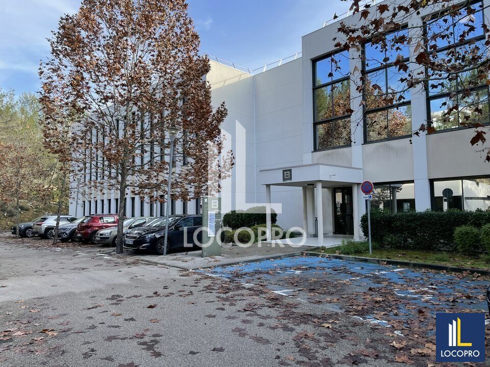 Location bureaux 283.9 m² non divisibles