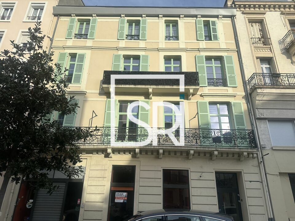 Location local commercial 400 m² non divisibles