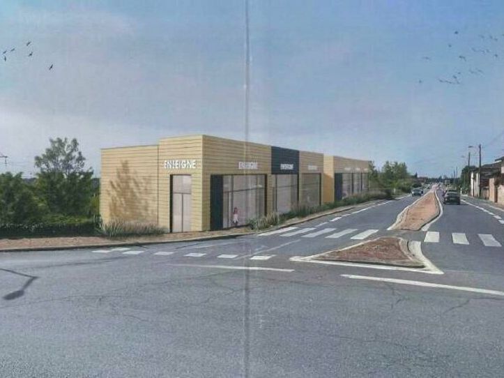 Location local commercial 581.97 m² divisibles à partir de 166.98 m²