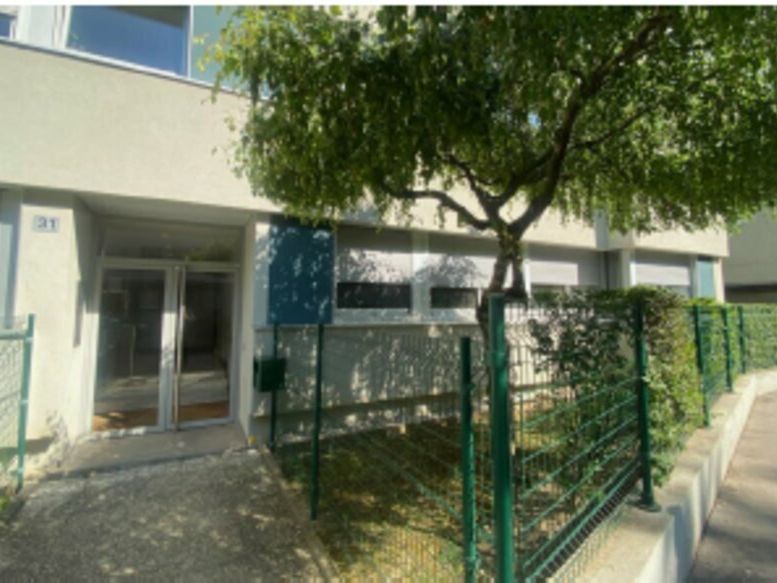 Vente bureaux 181 m² non divisibles
