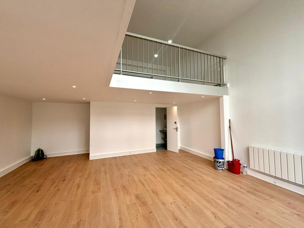 Location bureaux 74 m² non divisibles