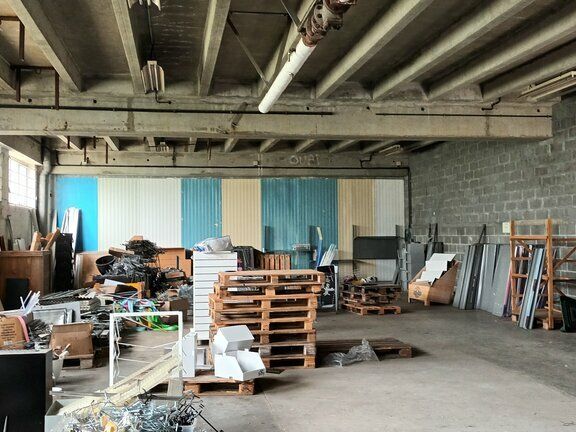 Location local d''activites 260 m² non divisibles