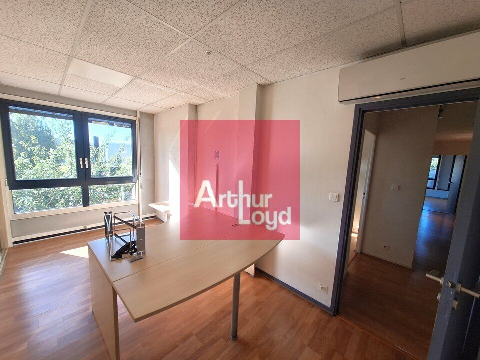 Location bureaux 200 m² non divisibles