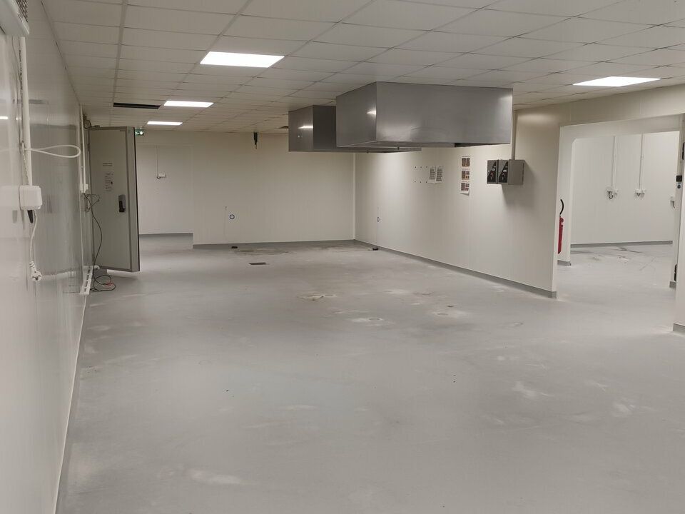 Location activité/entrepôt - 1189 m²