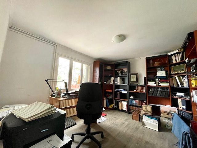 172 m² dispo à Mérignac