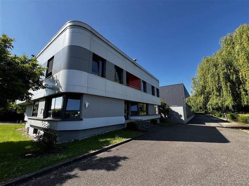 Vente local d''activites 3400 m² non divisibles