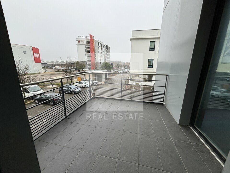 À Louer : Bureaux à Saint-Priest