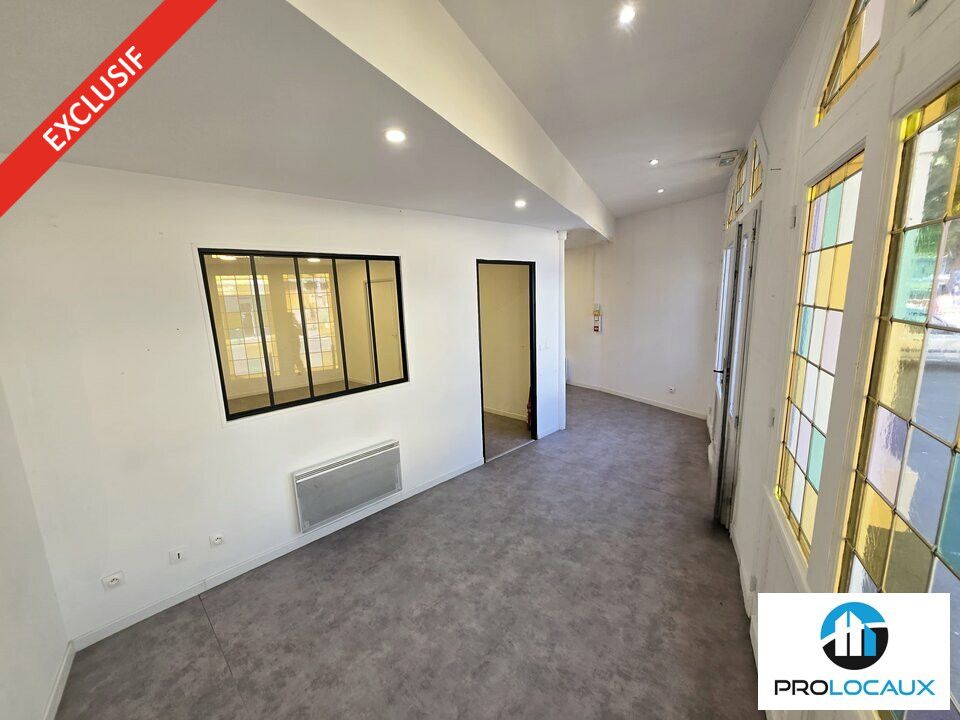 Location bureaux 70 m² non divisibles